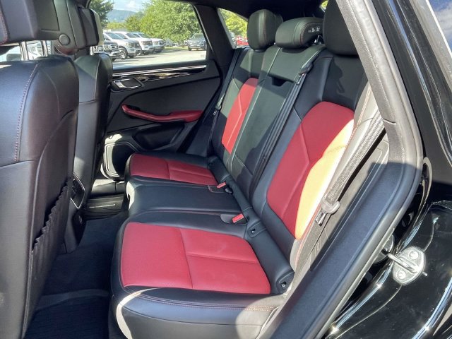 Used 2018 Porsche Macan Sport Edition AWD/4WD image 12