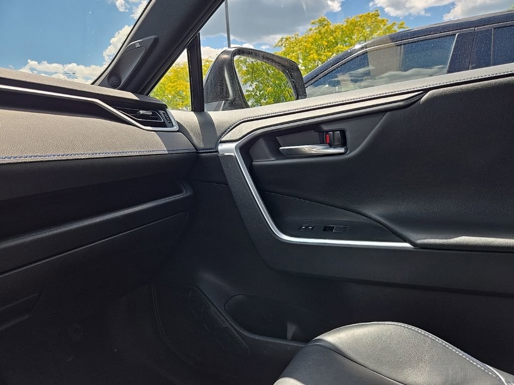 Used 2021 Toyota RAV4 XSE AWD/4WD image 25