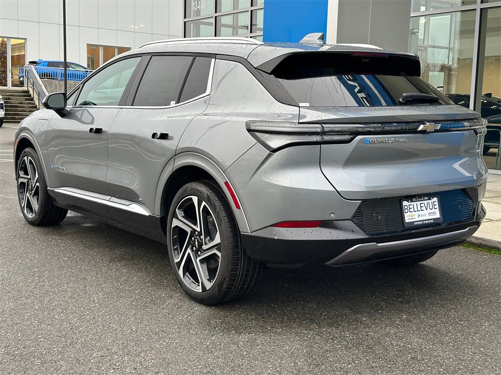 New 2026 Chevrolet Equinox EV LT image 3