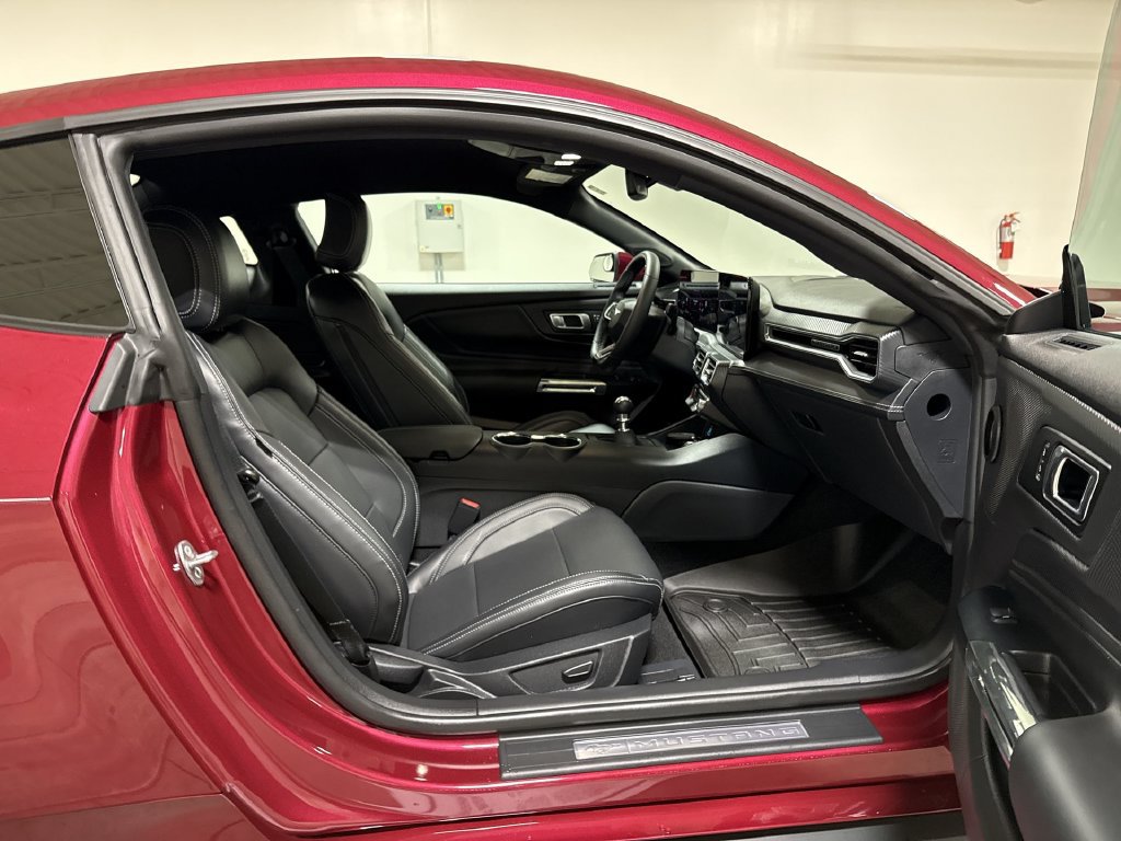 Used 2025 Ford Mustang GT Premium RWD image 21