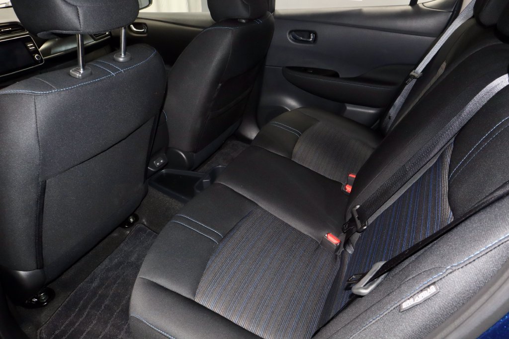 Certified 2025 Nissan Leaf SV Plus FWD image 20