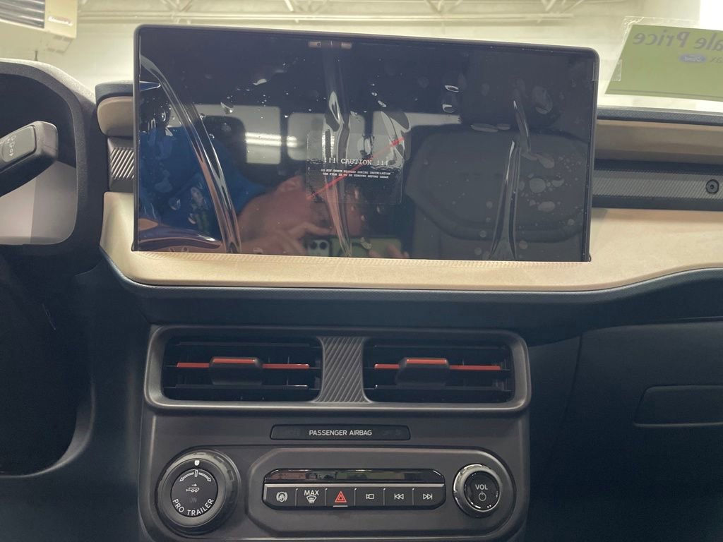 New 2025 Ford Maverick Lariat w/ 4K Tow Package image 22