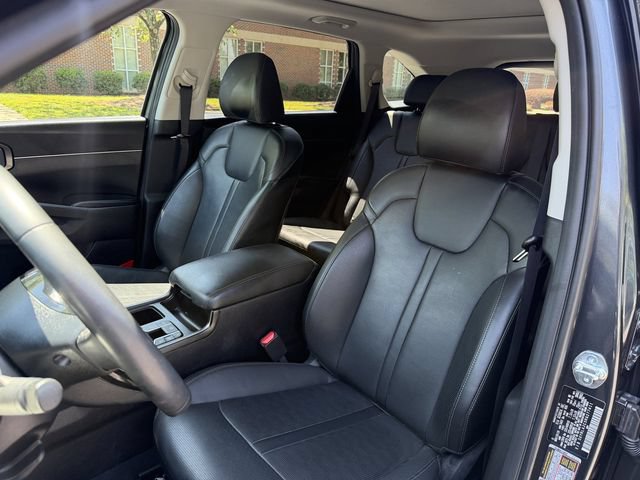 Used 2024 Kia Sorento S w/ Panoramic Sunroof Package FWD image 2