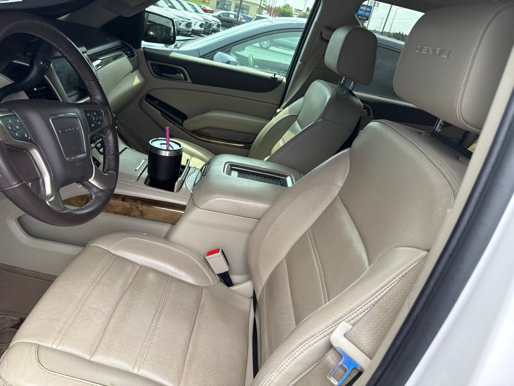 Used 2017 GMC Yukon XL Denali w/ Open Road Package AWD/4WD image 5