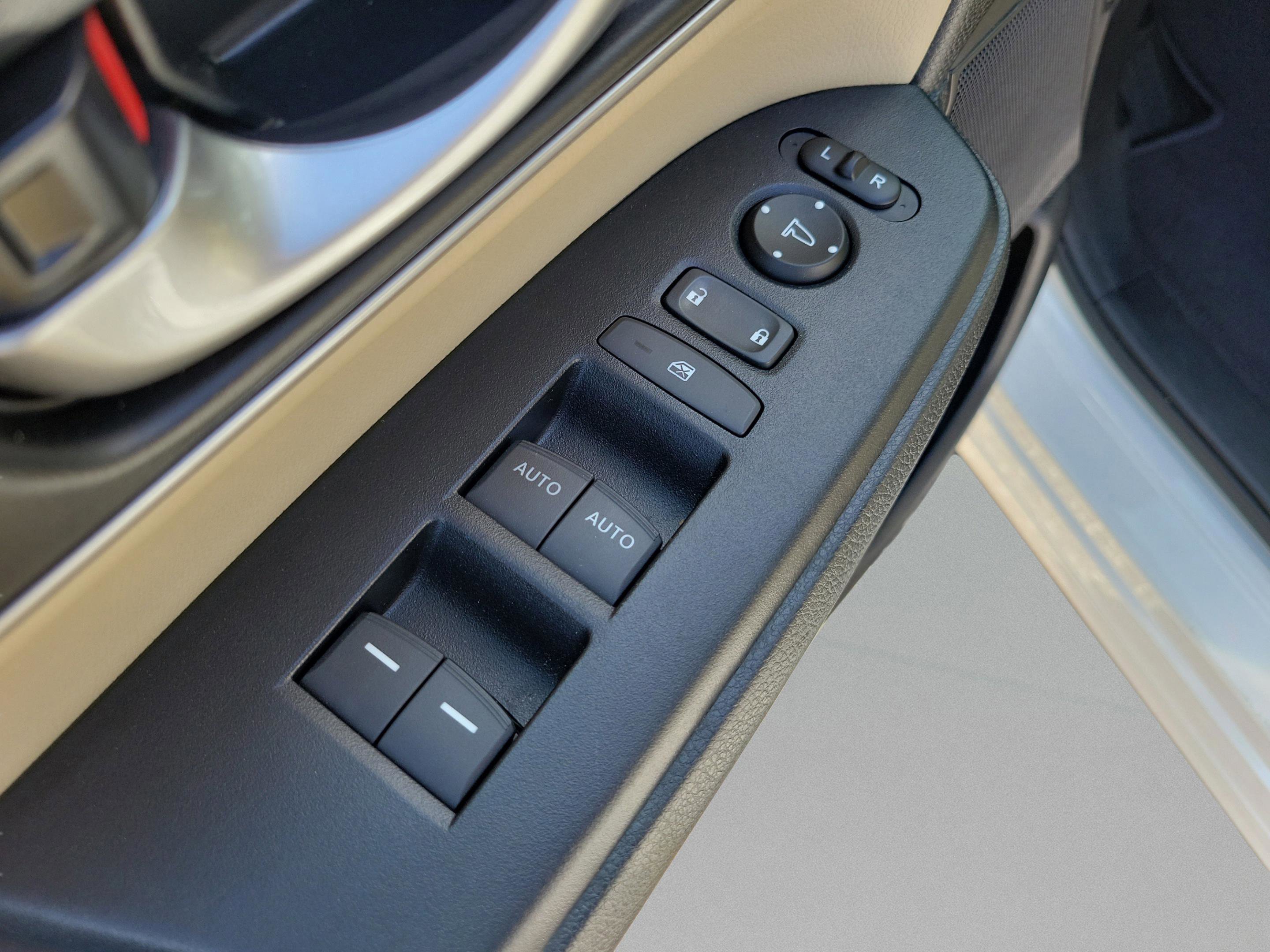 Used 2019 Honda CR-V EX-L image 23