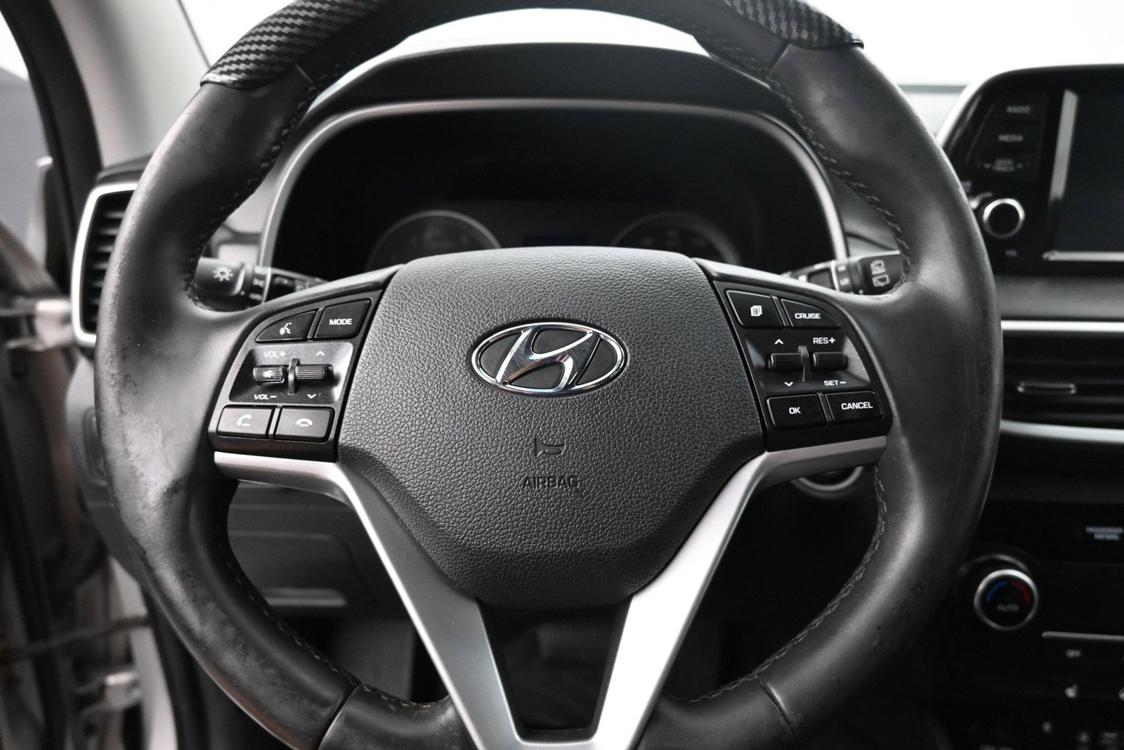 Used 2020 Hyundai Tucson Limited FWD image 13