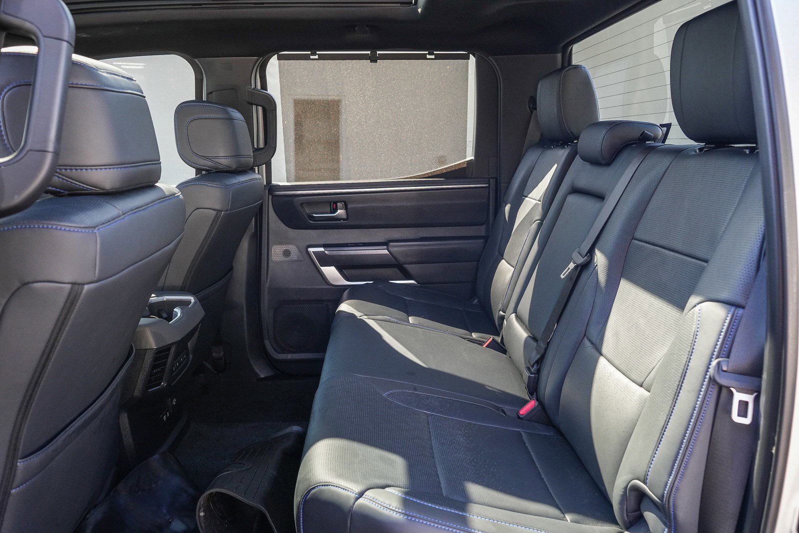 Used 2025 Toyota Tundra Platinum AWD/4WD image 18