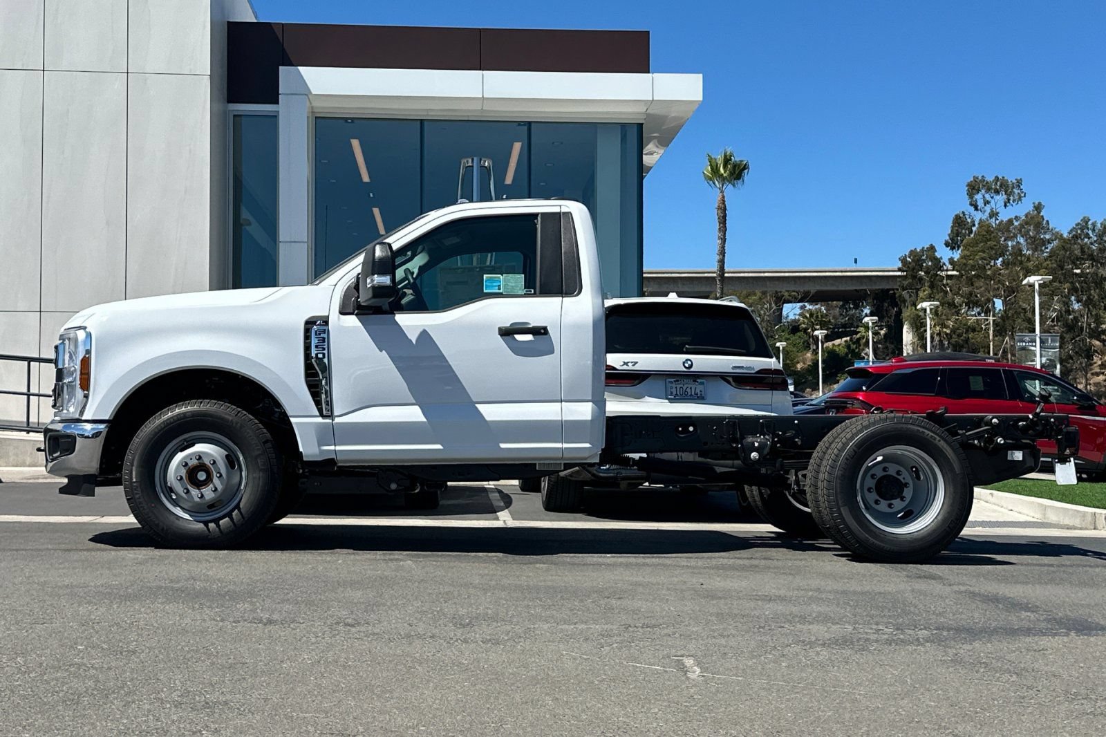 New 2026 Ford F350 XL w/ XL Chrome Package RWD image 6