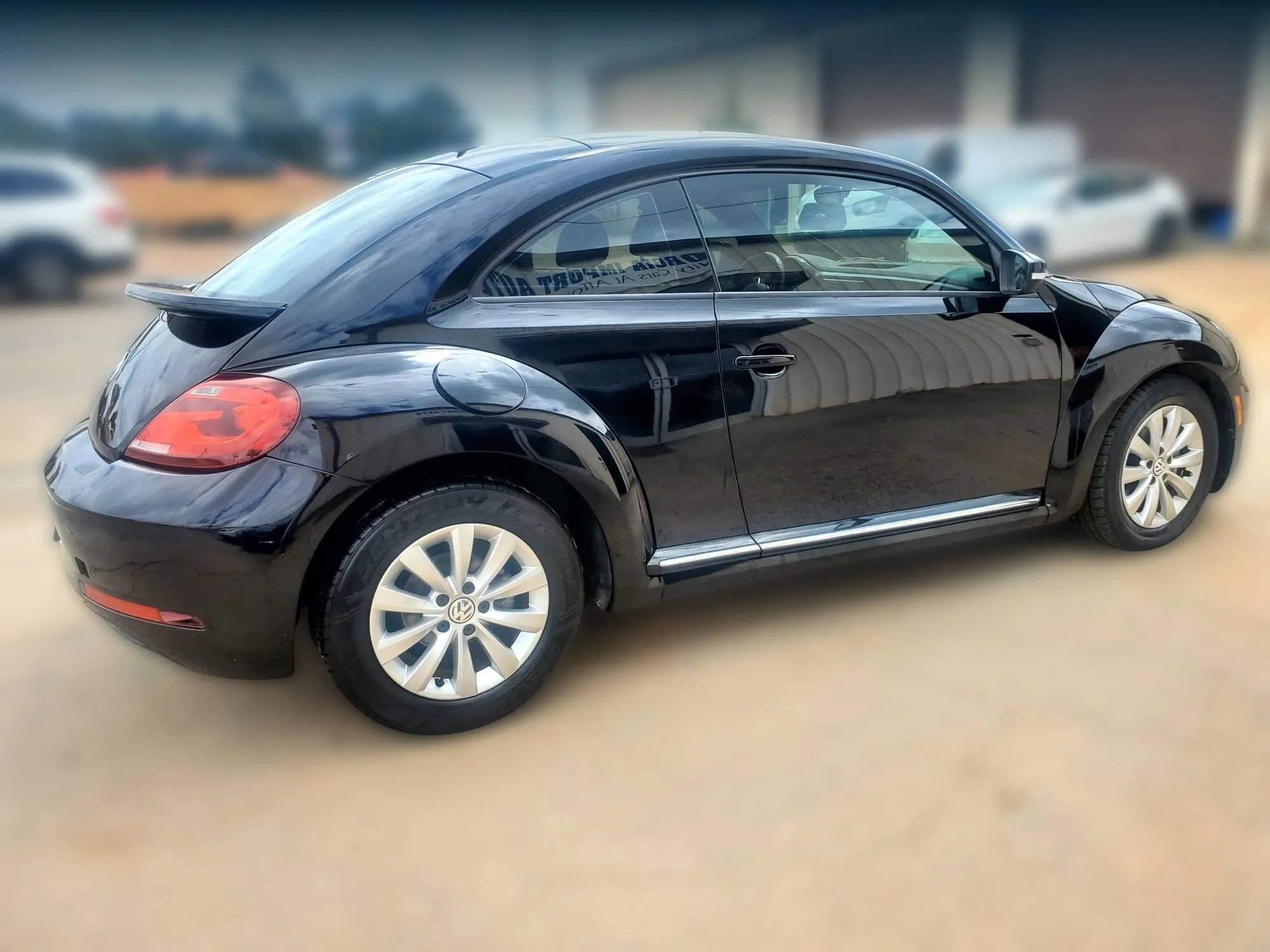 Used 2019 Volkswagen Beetle 2.0T S FWD image 13