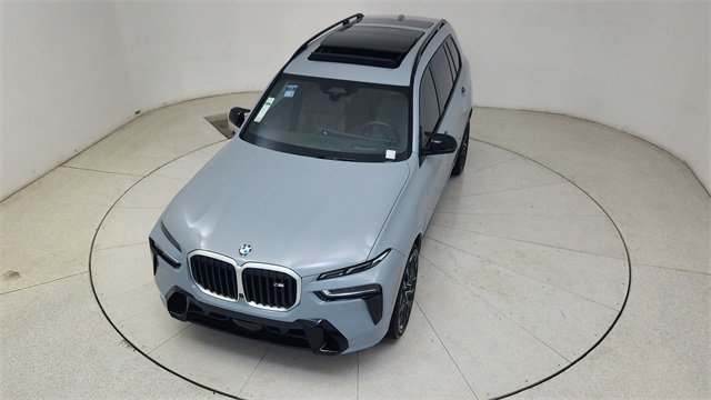 Used 2025 BMW X7 M60i image 81