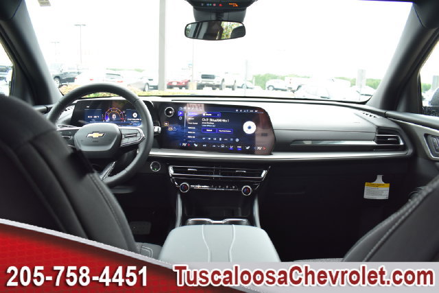 New 2027 Chevrolet Traverse LT FWD image 3