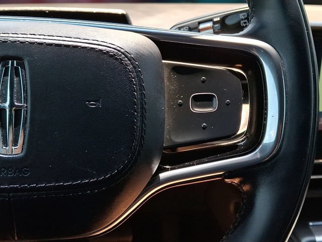 Used 2024 Lincoln Nautilus Premier w/ Jet Appearance Package AWD/4WD image 18
