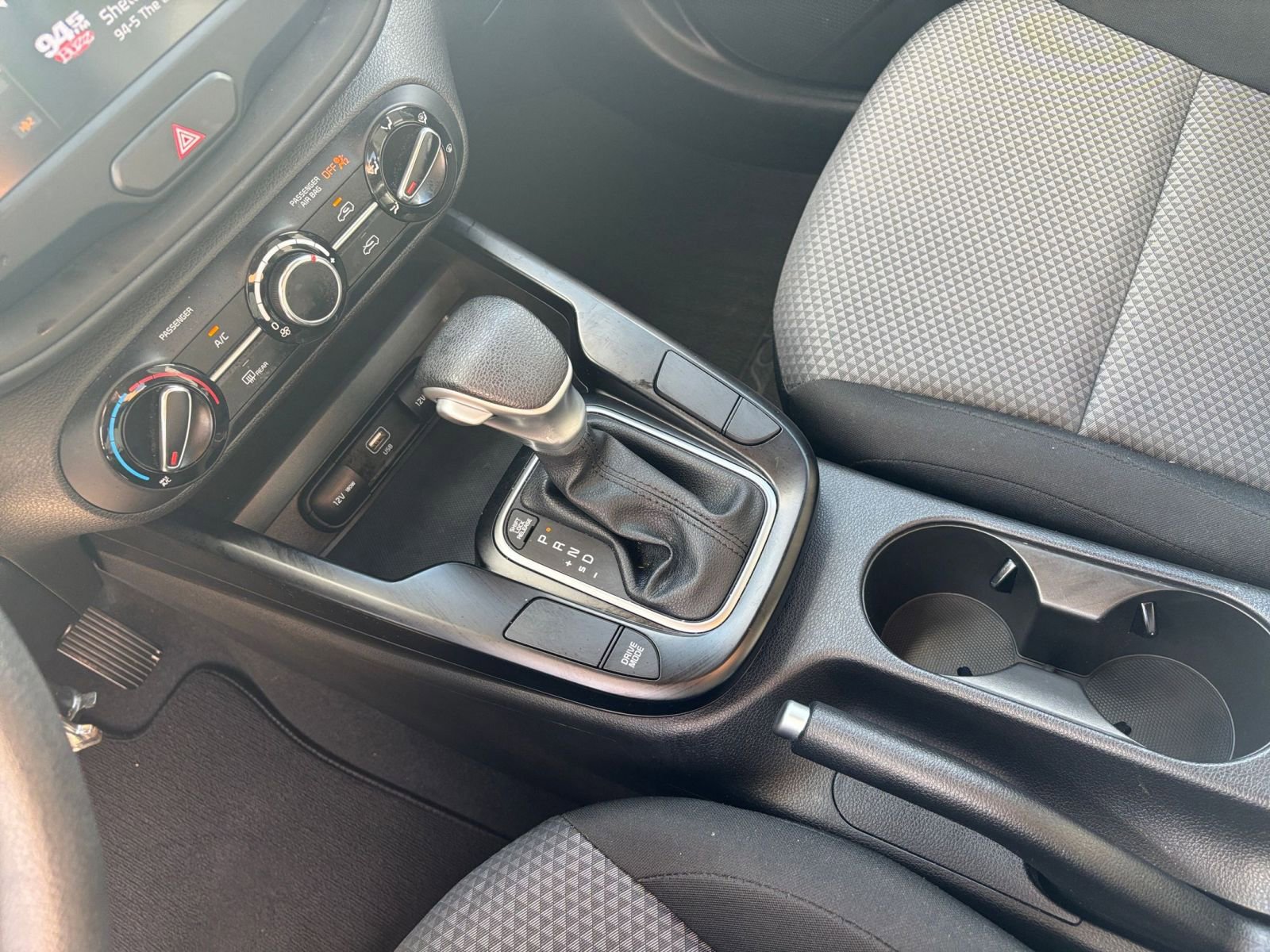 Used 2025 Kia Soul LX w/ LX Technology Package image 39