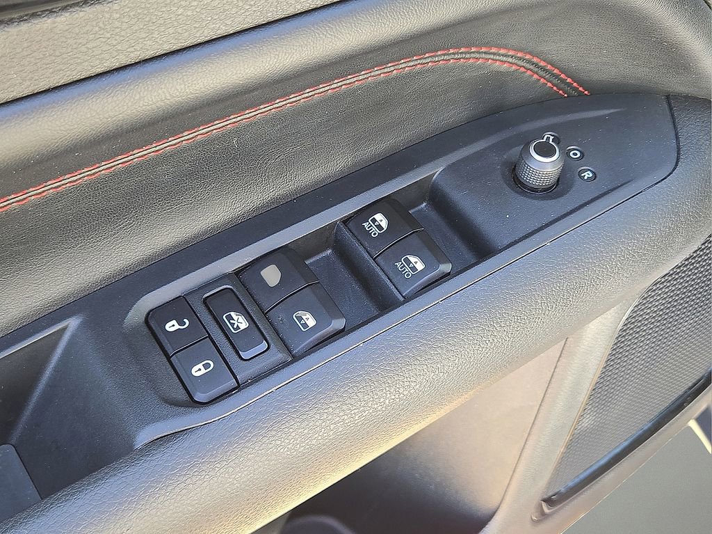 Used 2024 Jeep Compass Trailhawk image 23