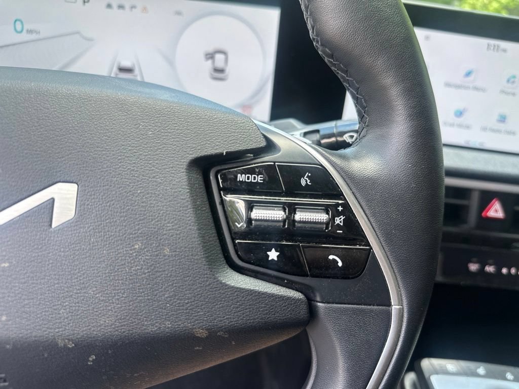 Used 2024 Kia EV6 Wind w/ Wind Technology Package AWD/4WD image 9