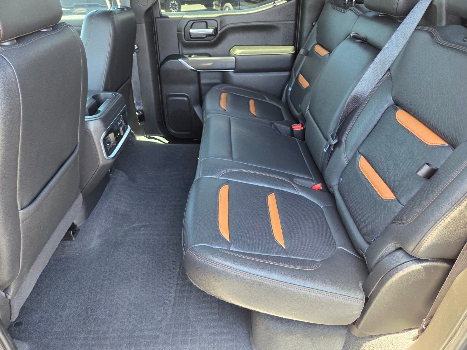 Used 2021 GMC Sierra 1500 AT4 w/ Technology Package AWD/4WD image 12