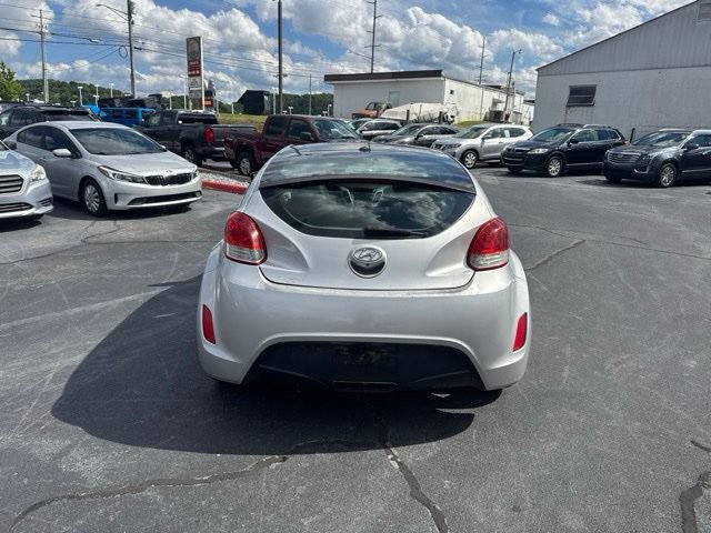 Used 2014 Hyundai Veloster w/ Style Package 02 FWD image 7