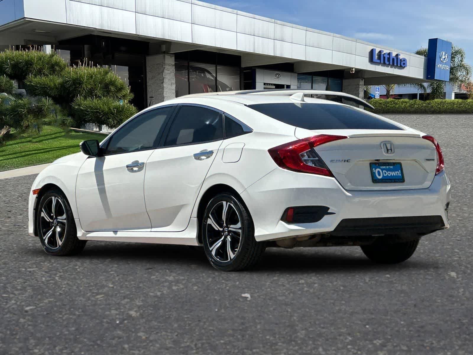 Used 2017 Honda Civic Touring image 7