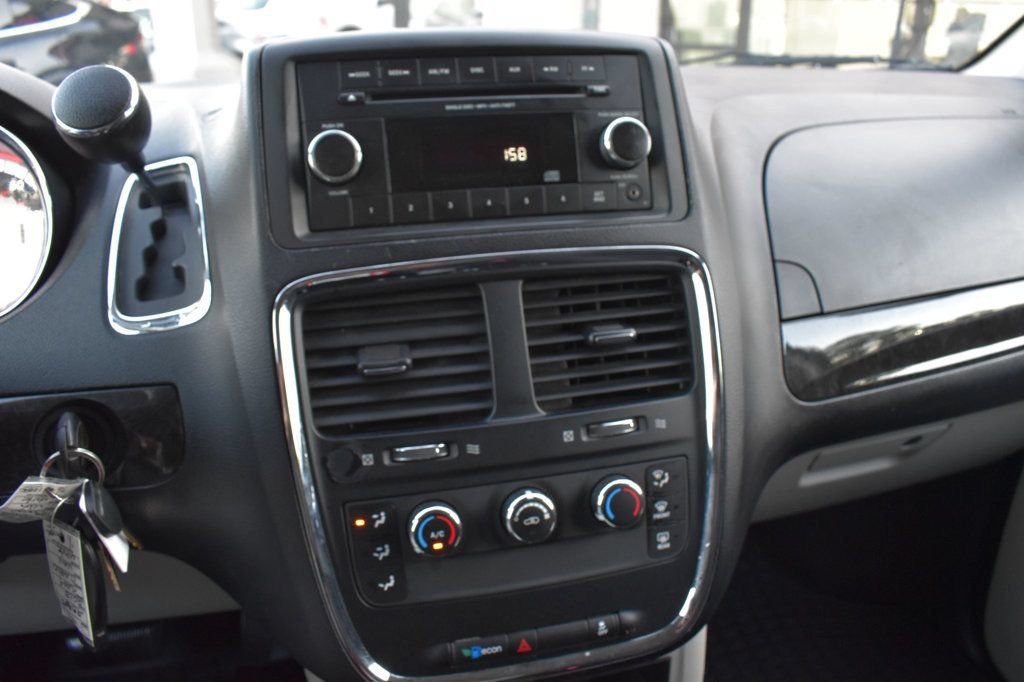 Used 2013 RAM C/V Tradesman FWD image 28