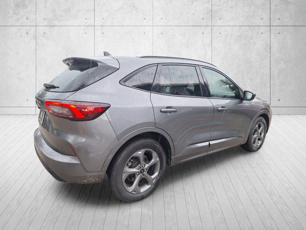 Used 2024 Ford Escape ST-Line FWD image 5
