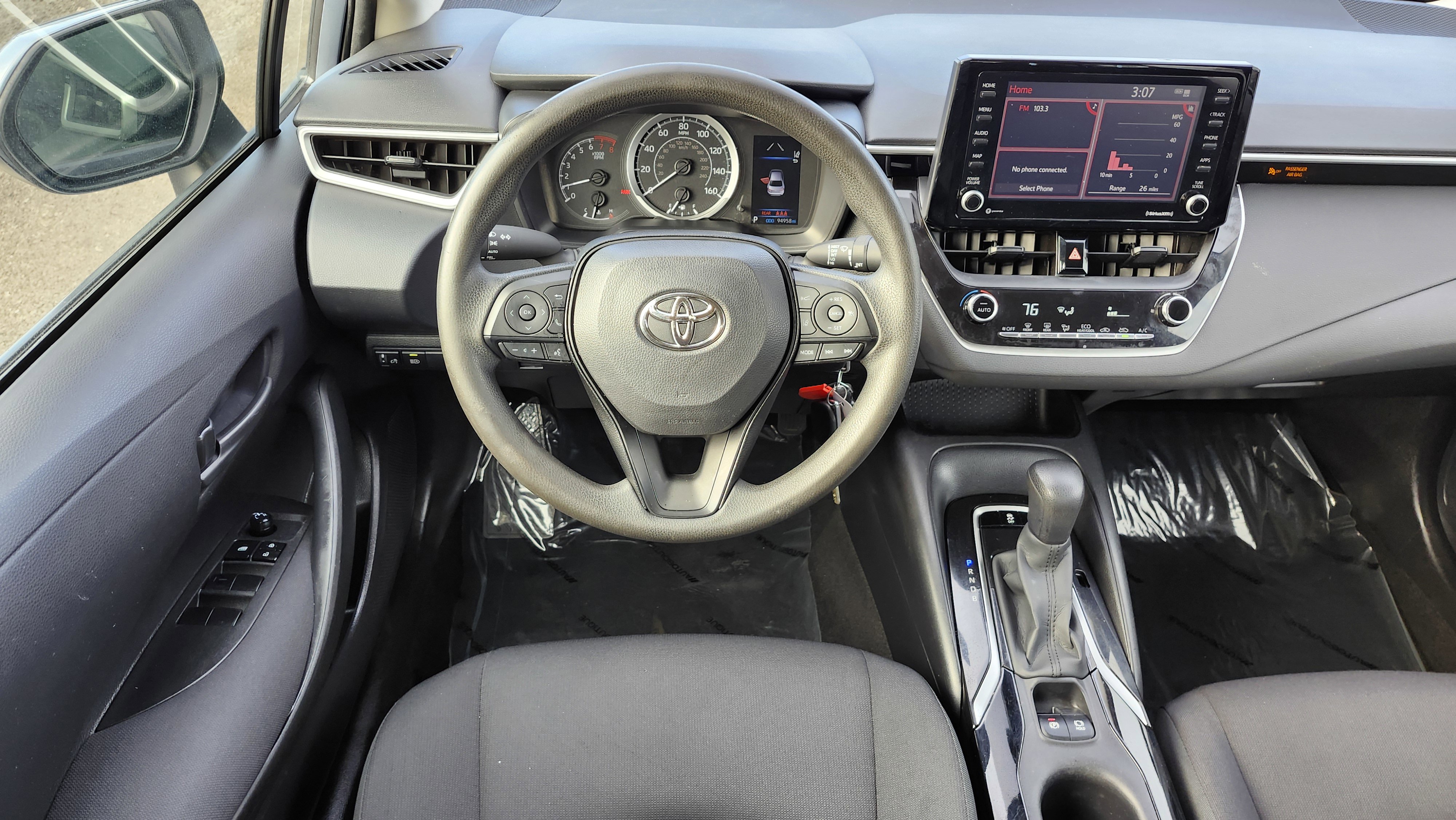 Used 2022 Toyota Corolla LE image 23