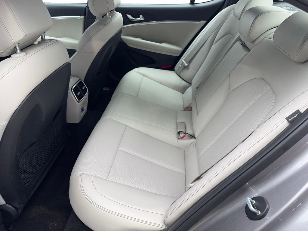 Used 2025 Genesis G70 2.5T image 33