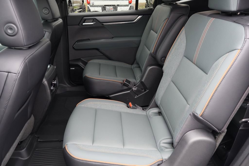 New 2026 GMC Acadia AT4 w/ Luxury Package AWD/4WD image 24