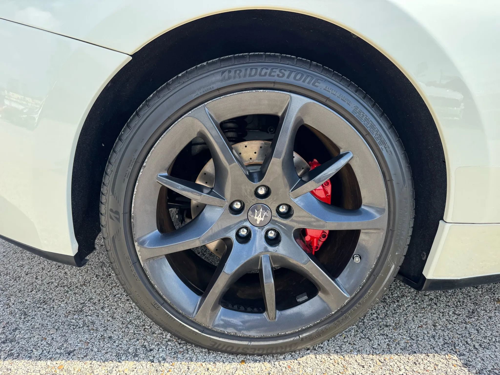 Used 2013 Maserati GranTurismo Convertible image 17