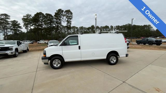 Used 2022 Chevrolet Express 2500 Work Van w/ Driver Convenience Package image 2