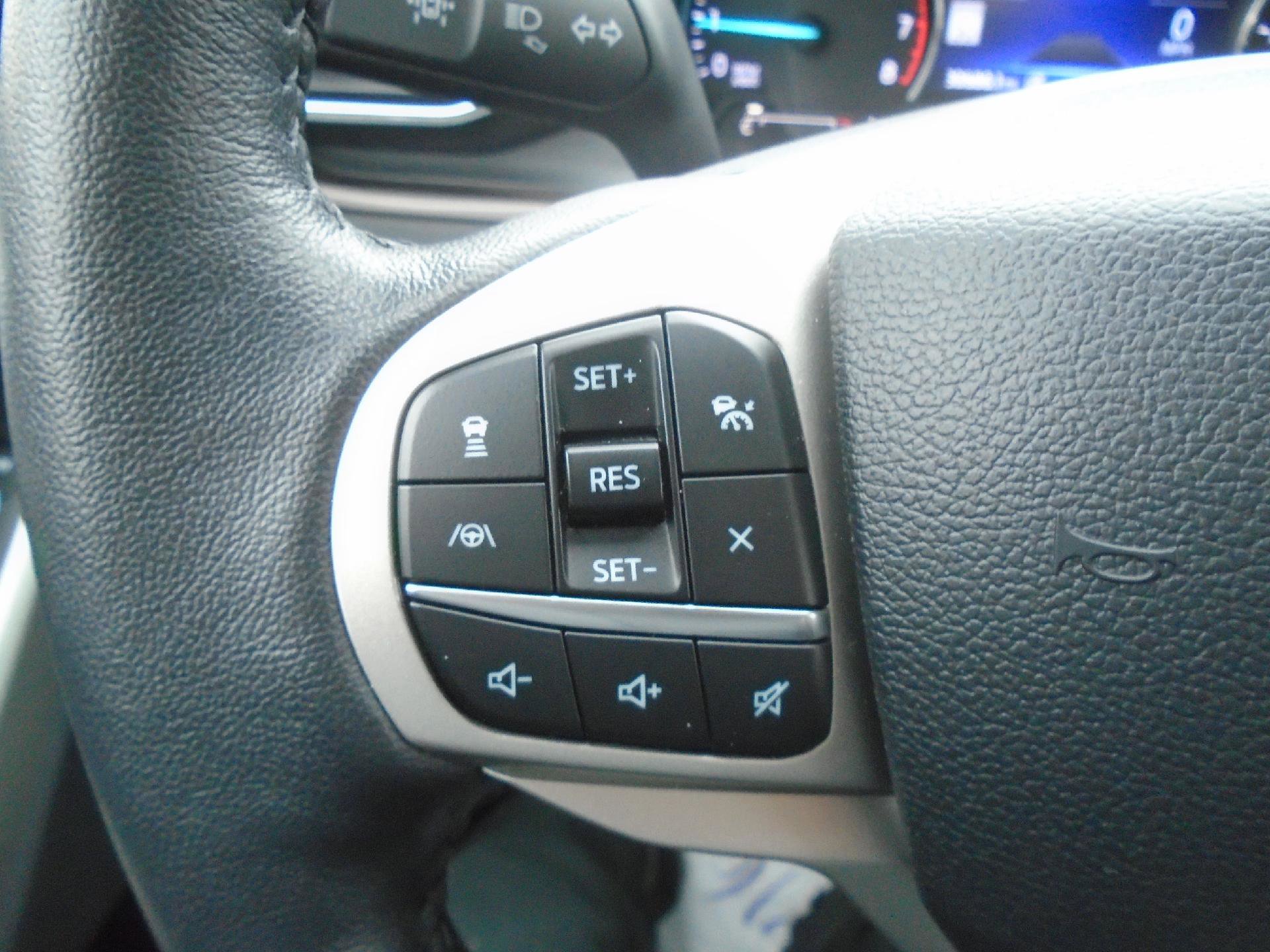 Certified 2024 Ford Explorer Limited image 19