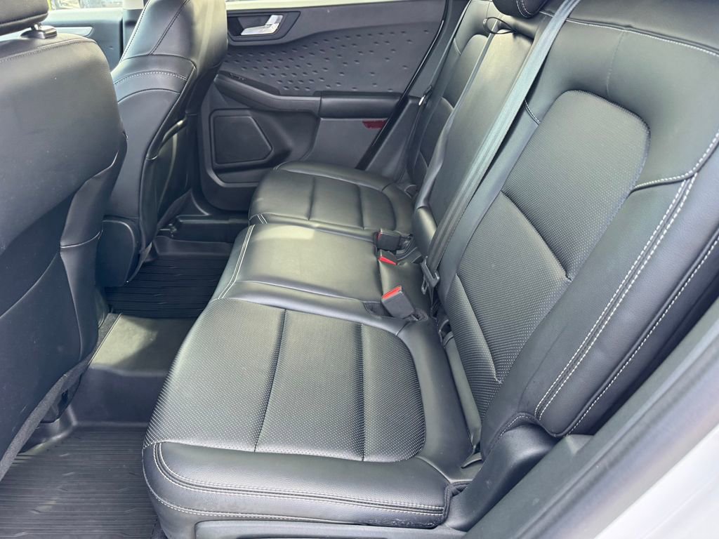 Used 2020 Ford Escape SEL image 13