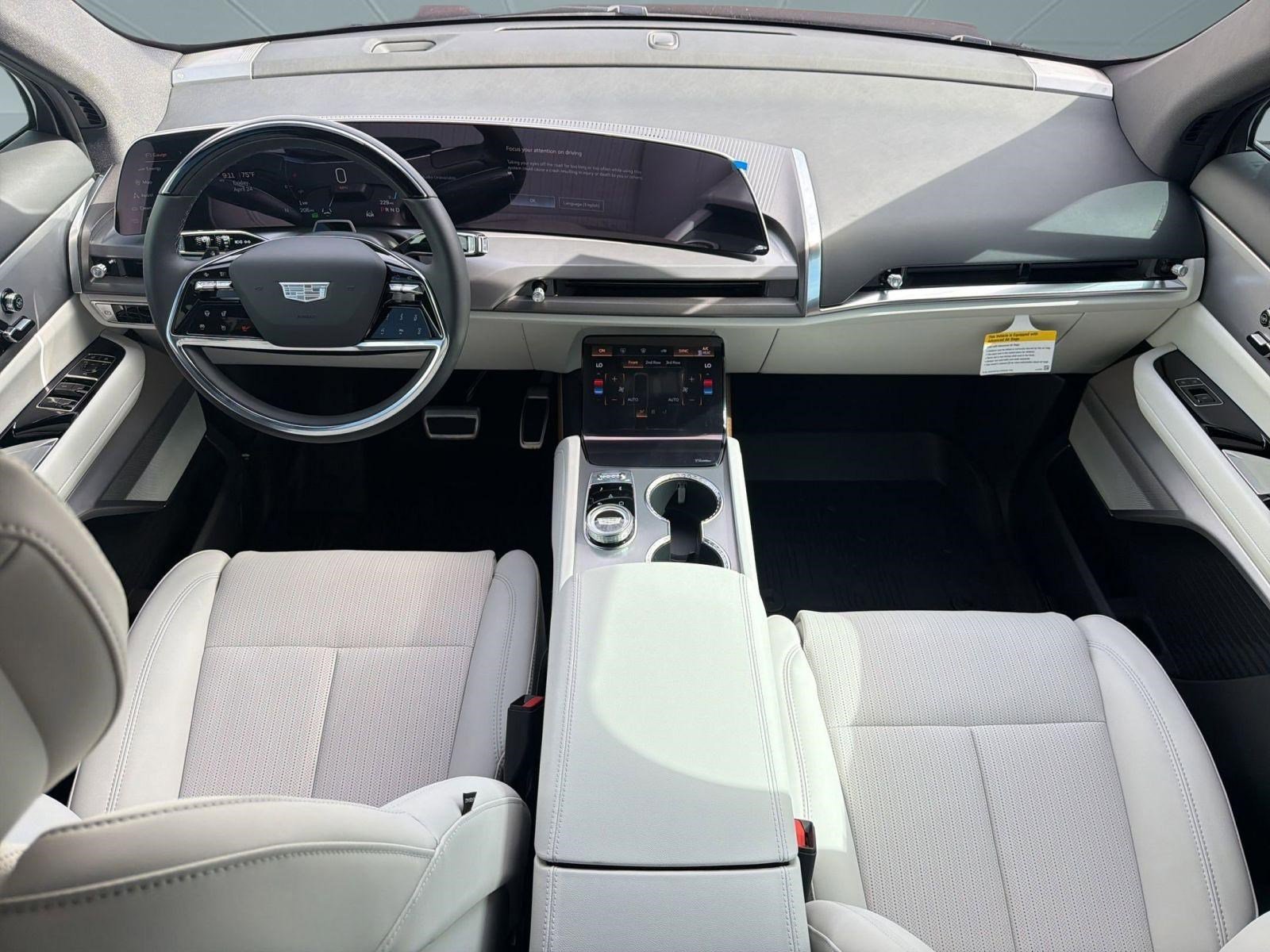 New 2026 Cadillac Vistiq Sport w/ LPO, Floor Liner Package AWD/4WD image 15