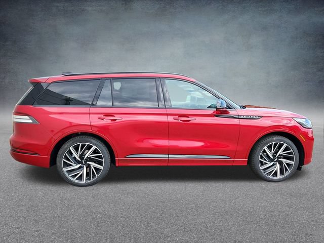 New 2025 Lincoln Aviator Black Label w/ Jet Appearance Package AWD/4WD image 8