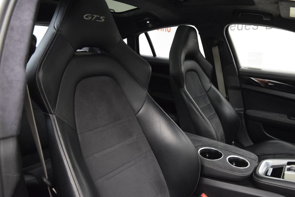 Used 2019 Porsche Panamera GTS AWD/4WD image 18