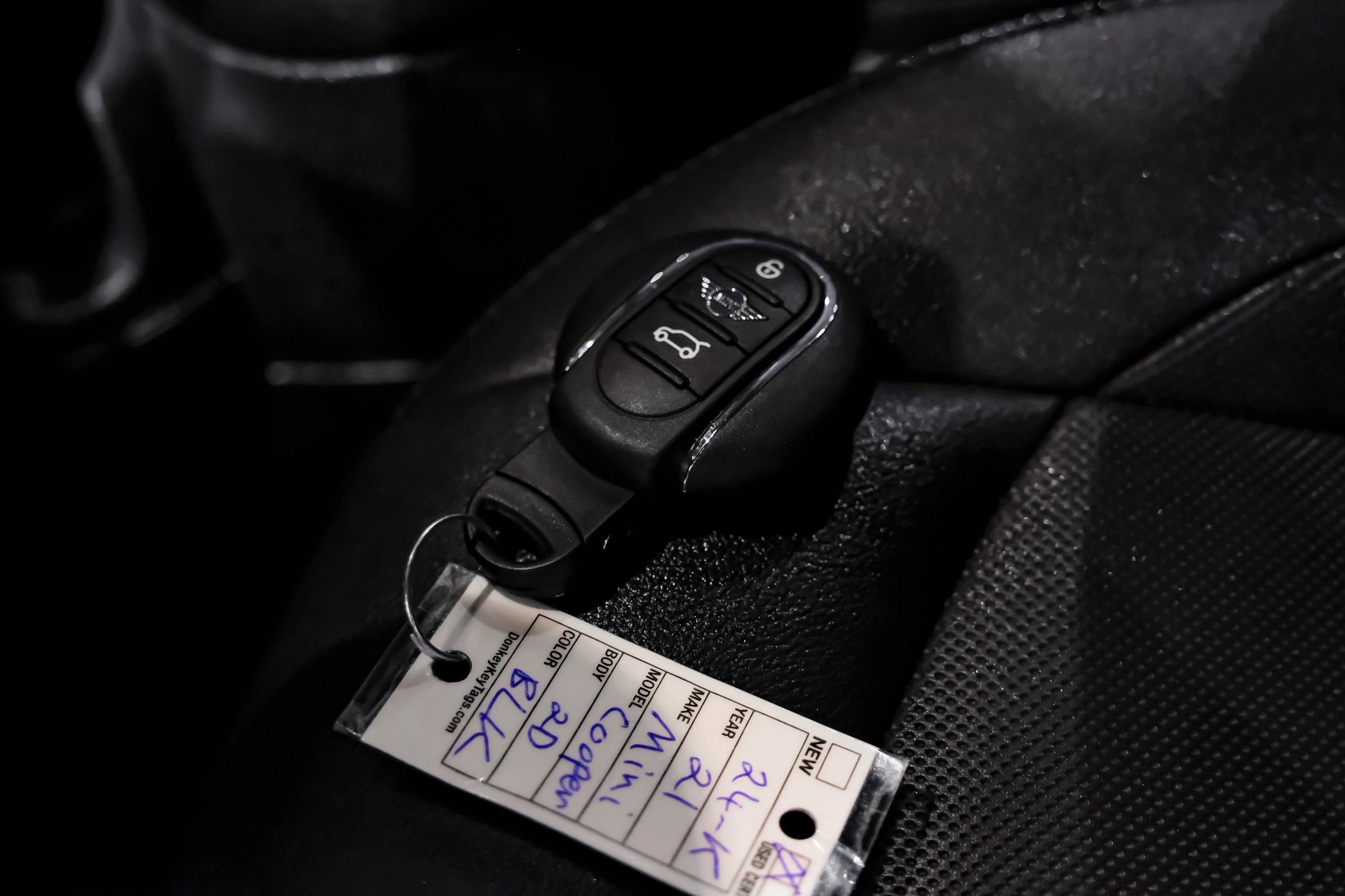 Used 2021 MINI Cooper 2-Door Hardtop FWD image 43