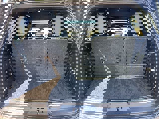 Used 2019 Lincoln Navigator Reserve image 11