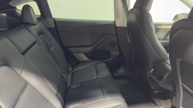 Used 2024 Tesla Model Y Performance AWD/4WD image 14