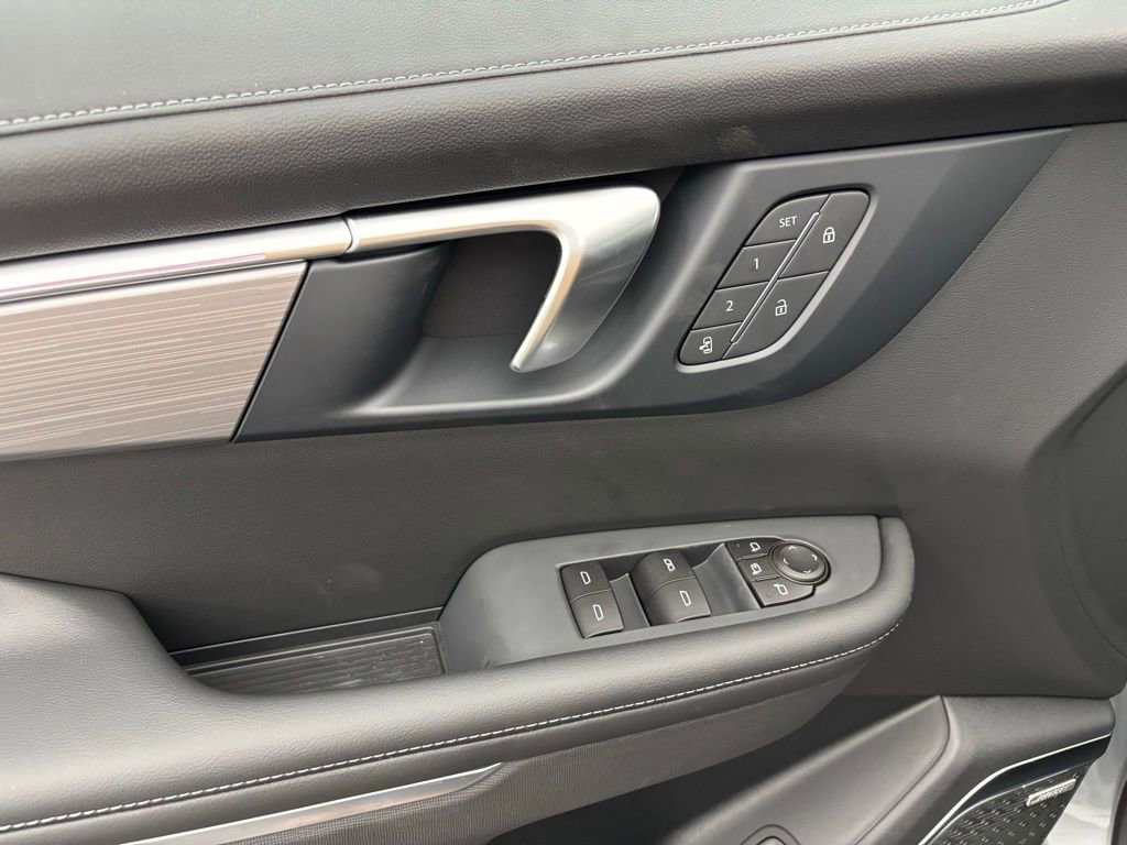 New 2026 Buick Enclave Preferred w/ Power Package image 25