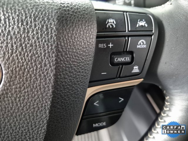 Used 2025 Toyota Crown XLE image 18