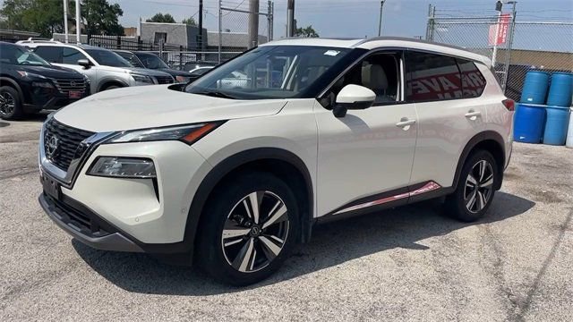 Used 2023 Nissan Rogue SL w/ SL Premium Package image 6