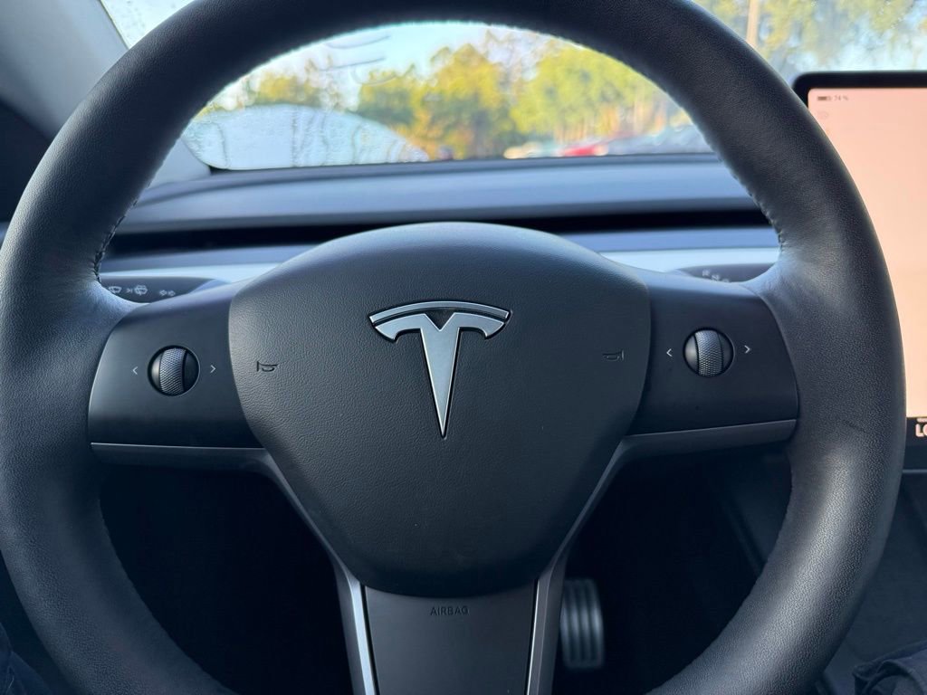 Used 2022 Tesla Model Y Performance image 21