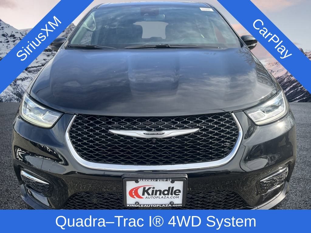 New 2026 Chrysler Pacifica Select image 2