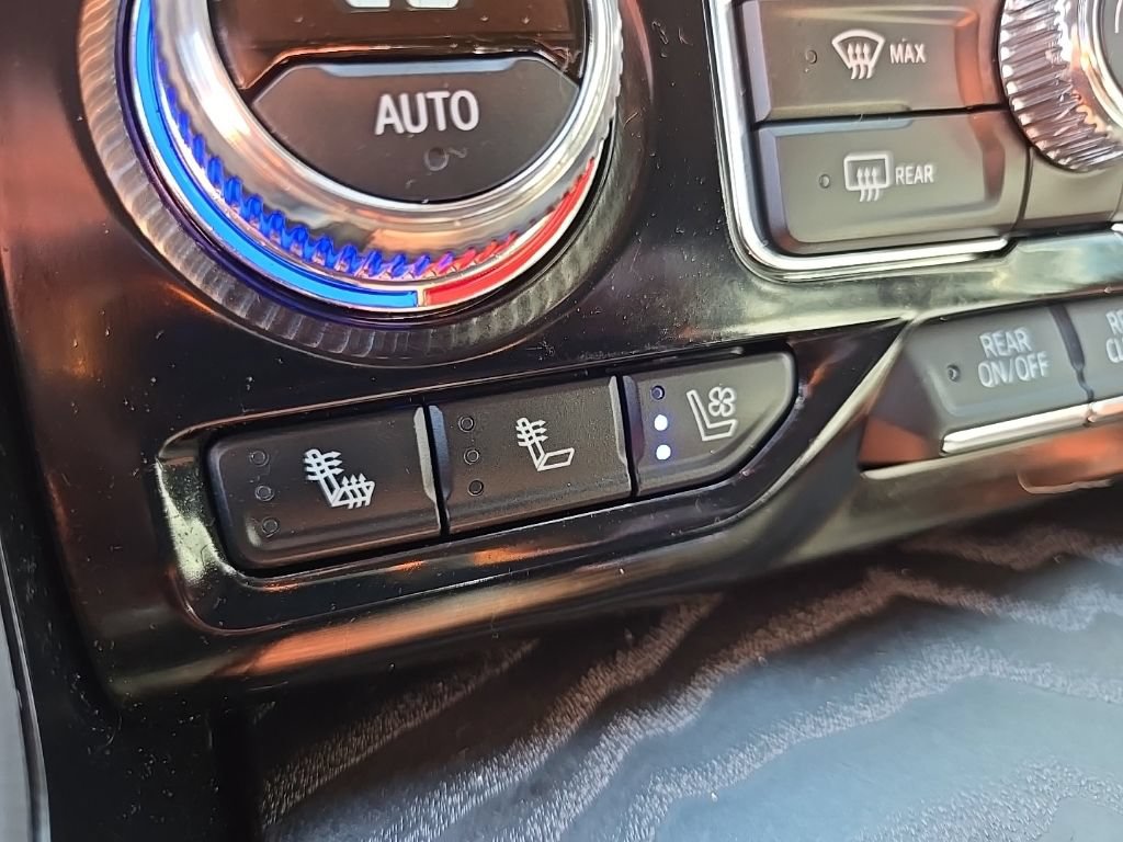 Used 2024 GMC Yukon XL Denali w/ Advanced Technology Package AWD/4WD image 61