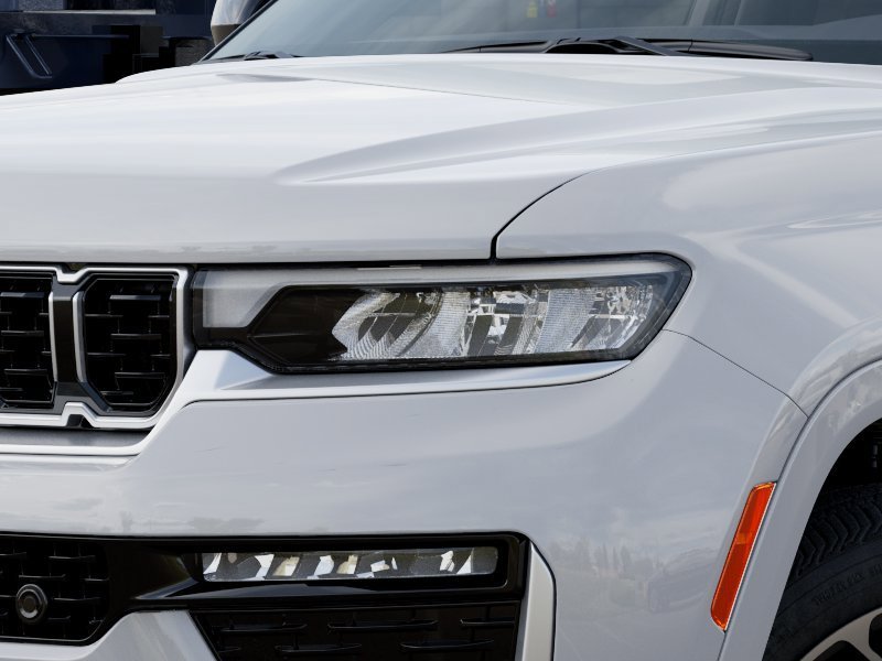New 2026 Jeep Grand Cherokee Summit AWD/4WD image 30