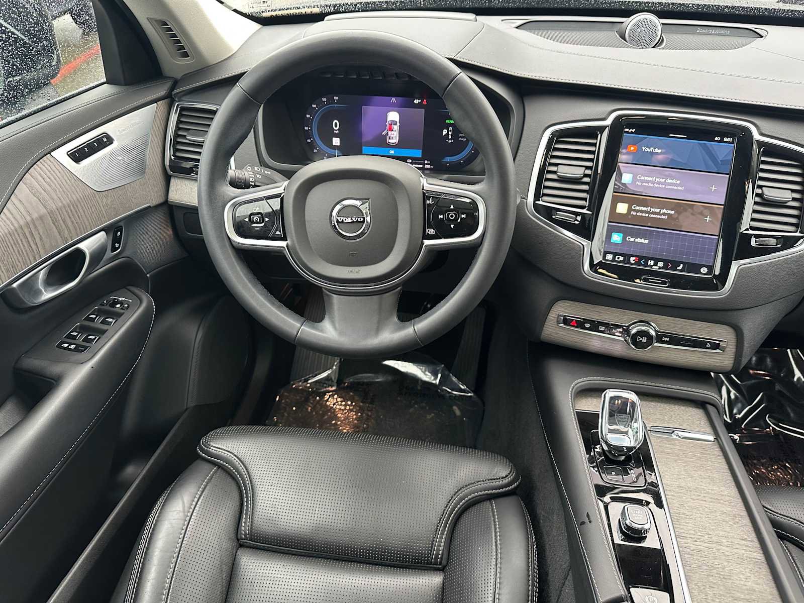 Certified 2024 Volvo XC90 T8 Ultimate image 18