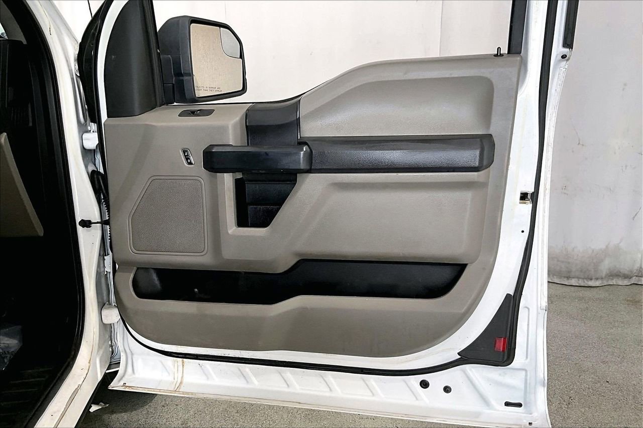 Used 2016 Ford F150 XL w/ Equipment Group 101A Mid image 26