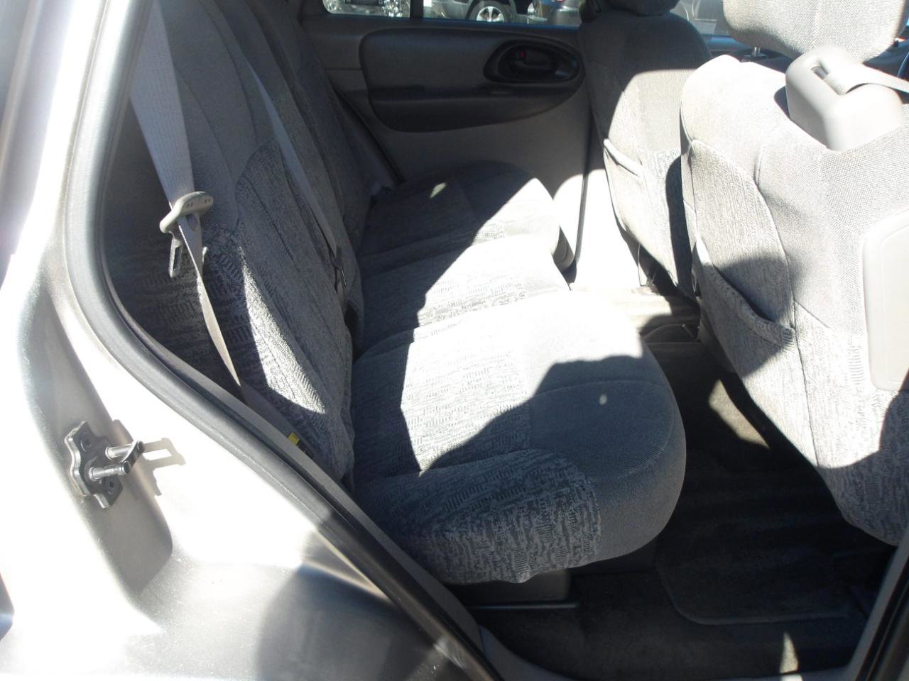 Used 2002 Chevrolet TrailBlazer LS w/ Preferred Equipment Group image 8