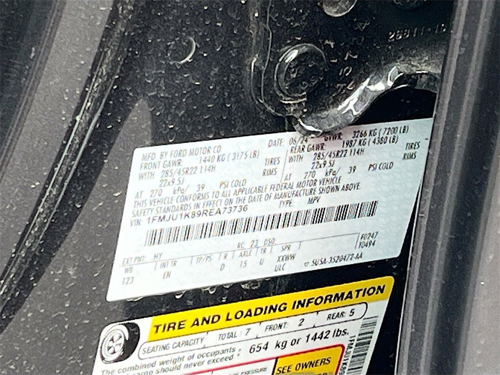 Used 2024 Ford Expedition Limited image 35