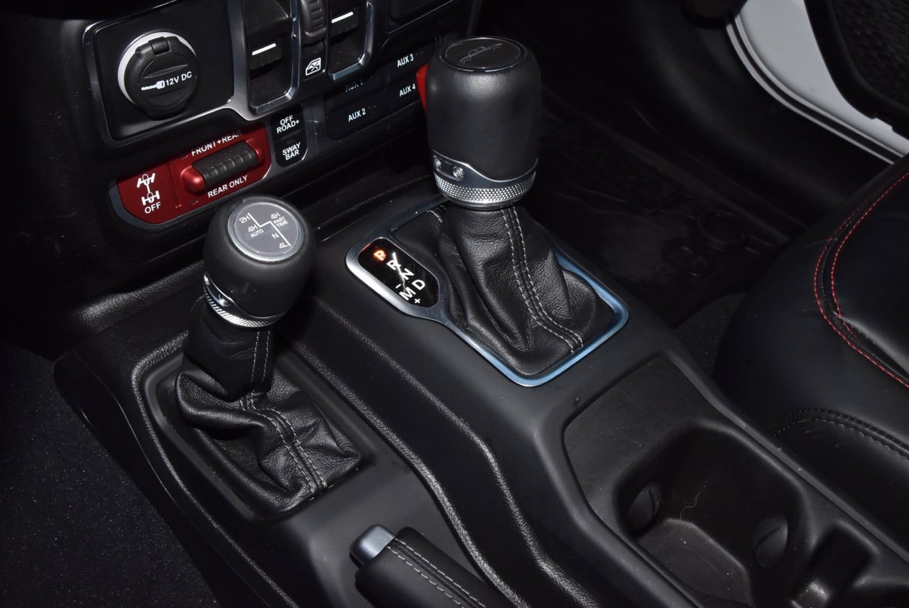 Used 2025 Jeep Gladiator Rubicon AWD/4WD image 31