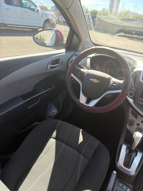 Used 2018 Chevrolet Sonic LT w/ Convenience Package FWD image 9